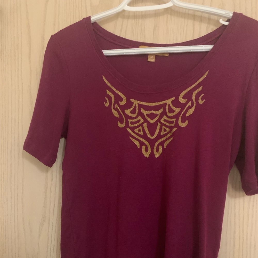 Ellen Tracy dark pink blouse size M gold design at front , good condition